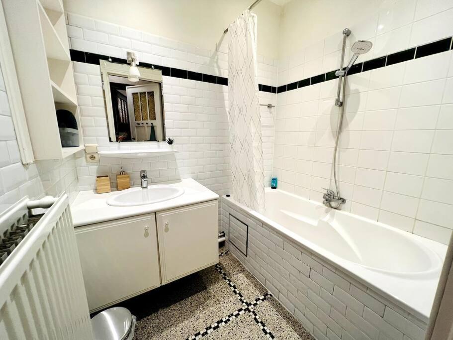 Lejlighed Cozy, Comfortable Apt, Well Located - Eu Ulb Vub